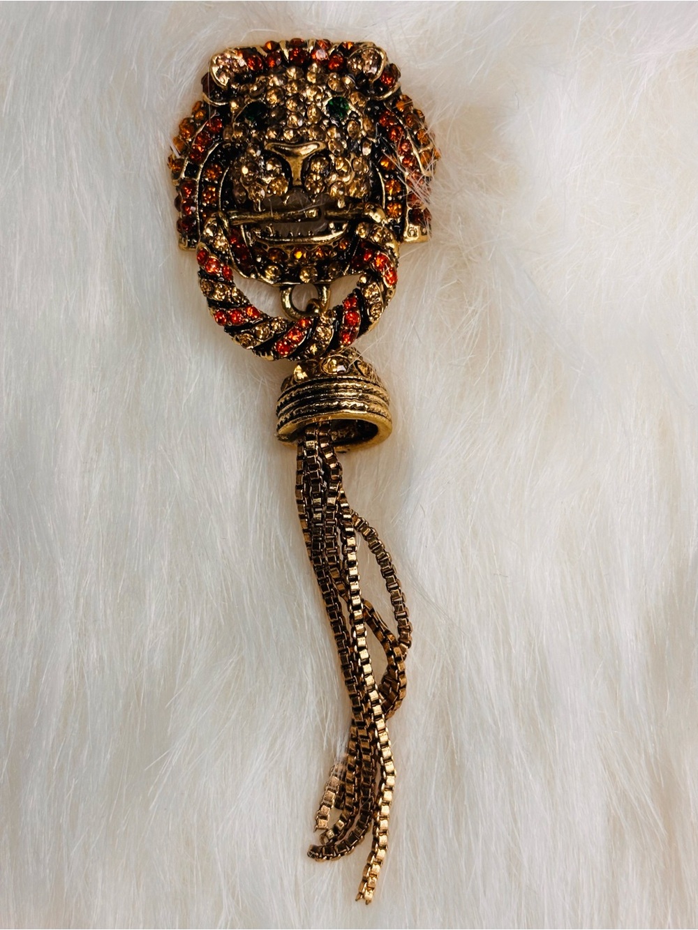 🦁 Lion Head Door Knocker Tassel Brooch